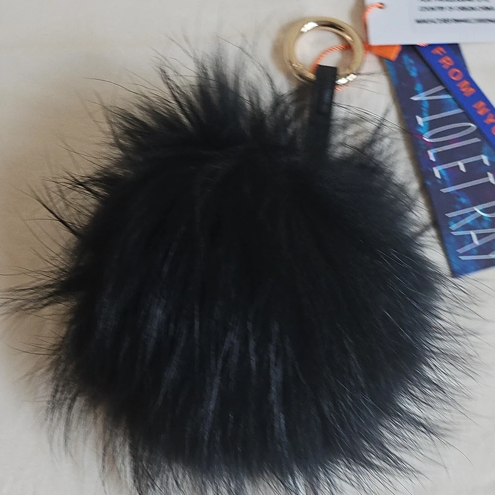 VIOLET RAY Rabbi Fur Charm. - Picture 4 of 5